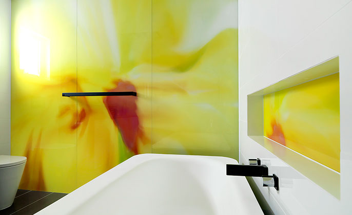 VR Art Glass Printed Glass ensuite COLOUR SPLASH 7 close up