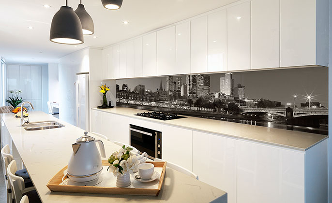 vr-art-glass-printed-glass-kitchen-splashback-melbourne-skyline-photographic-art-by-visual-resource